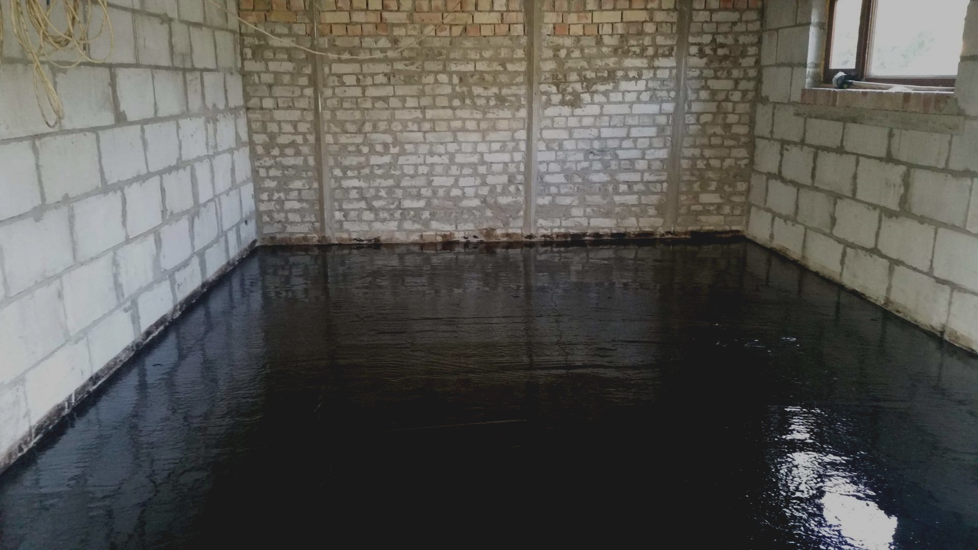 Работы по гидроизоляции полов